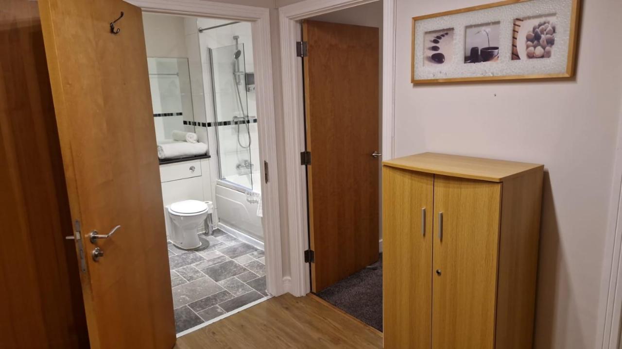 Birmingham Amethyst, 3 Bedroom Apartment Luaran gambar